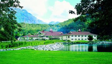 Готель Loenfjord Екстер'єр фото